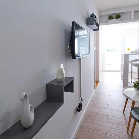 Ina - Modern And Cosy